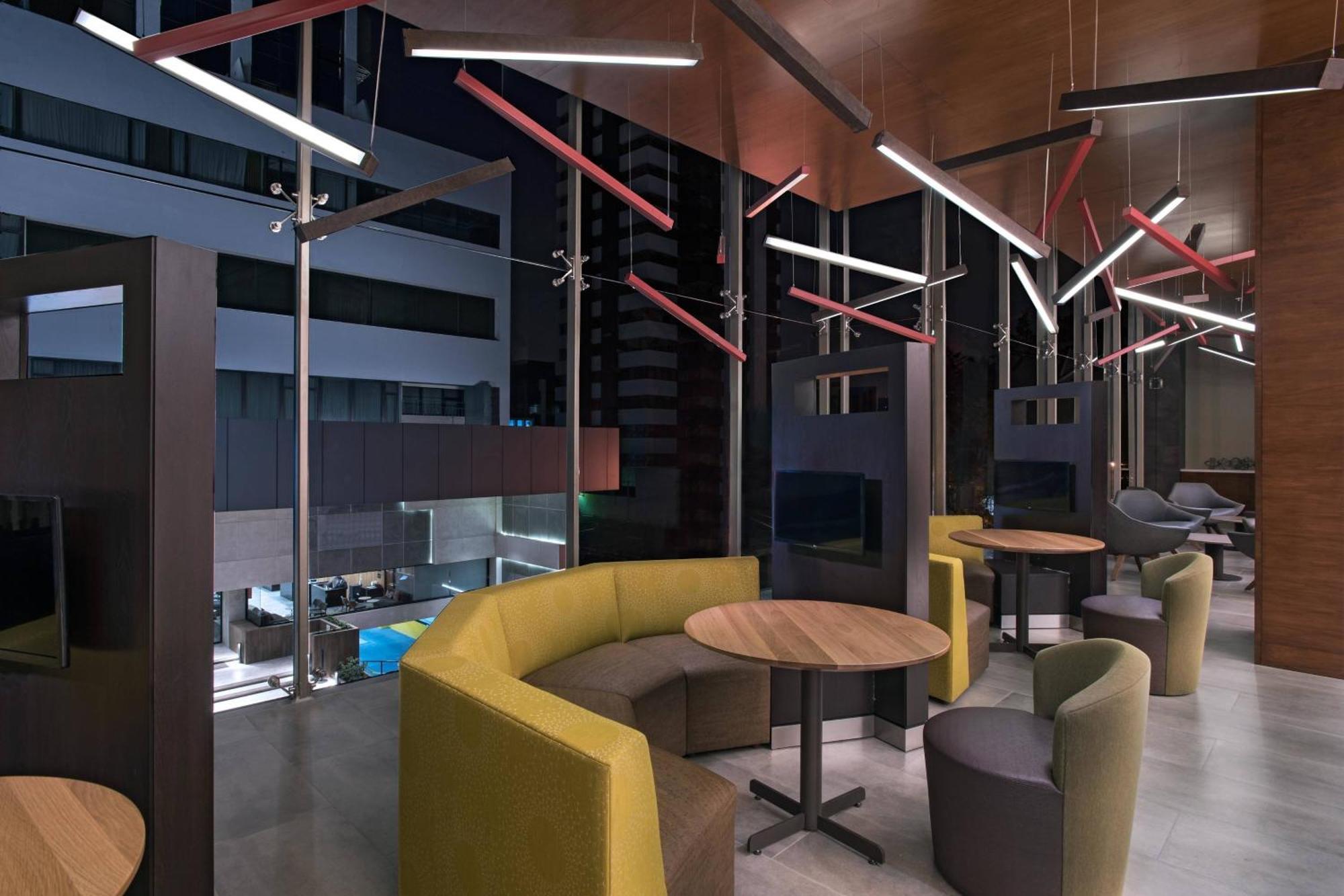 Courtyard By Marriott Guatemala City Exterior photo