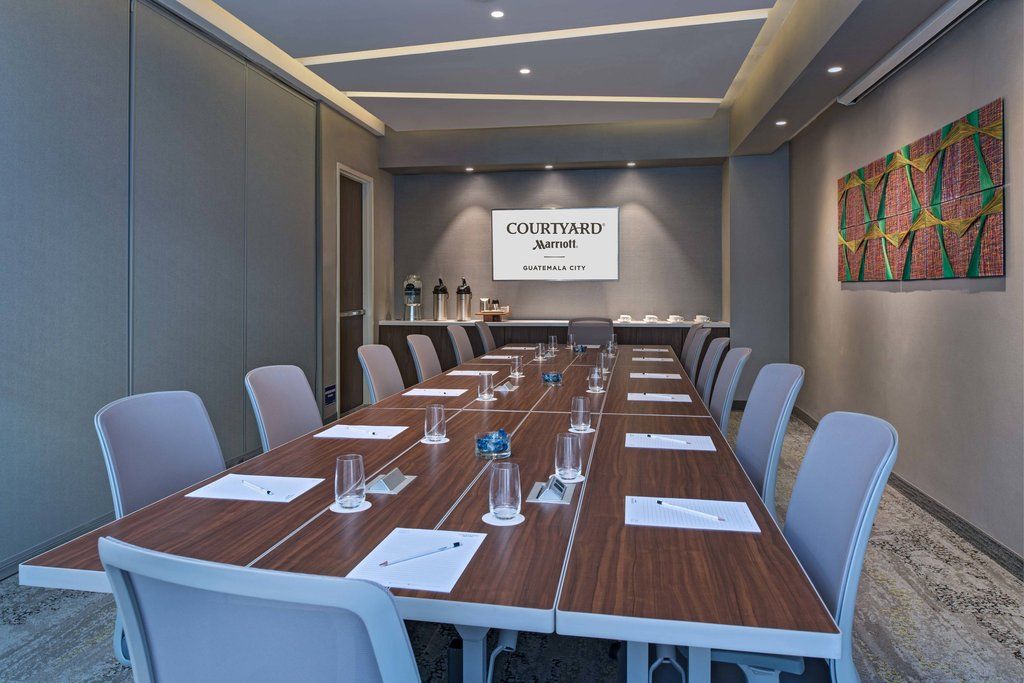 Courtyard By Marriott Guatemala City Exterior photo
